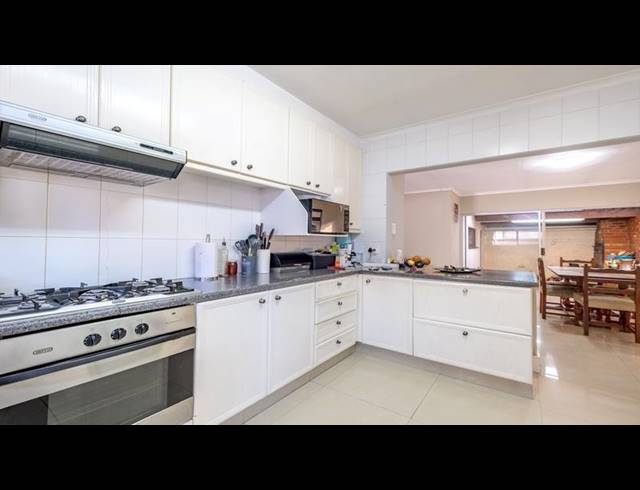 3 BEDROOM HOUSE FOR SALE IN TOWNSEND ESTATE